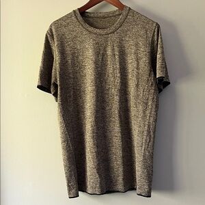 LuluLemon Men's Heather Gray T-Shirt with Green Undertones